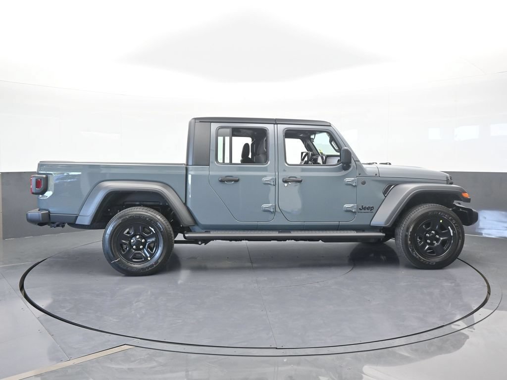 New 2026 Jeep Gladiator Sport AWD/4WD image 7