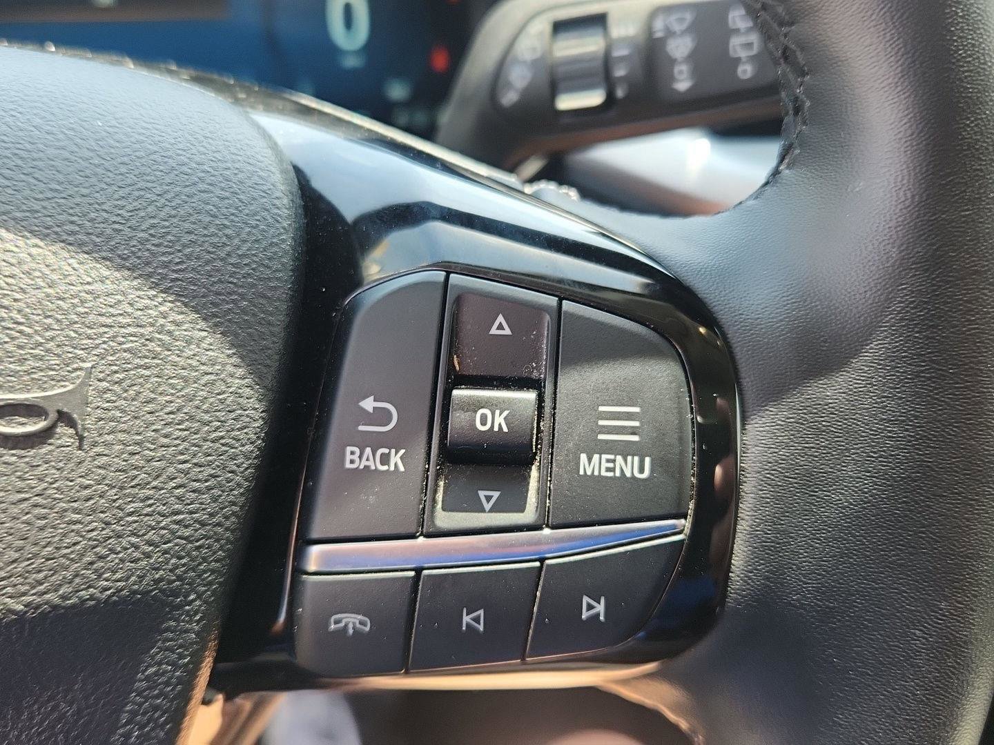 Used 2024 Ford Escape Platinum AWD/4WD image 14