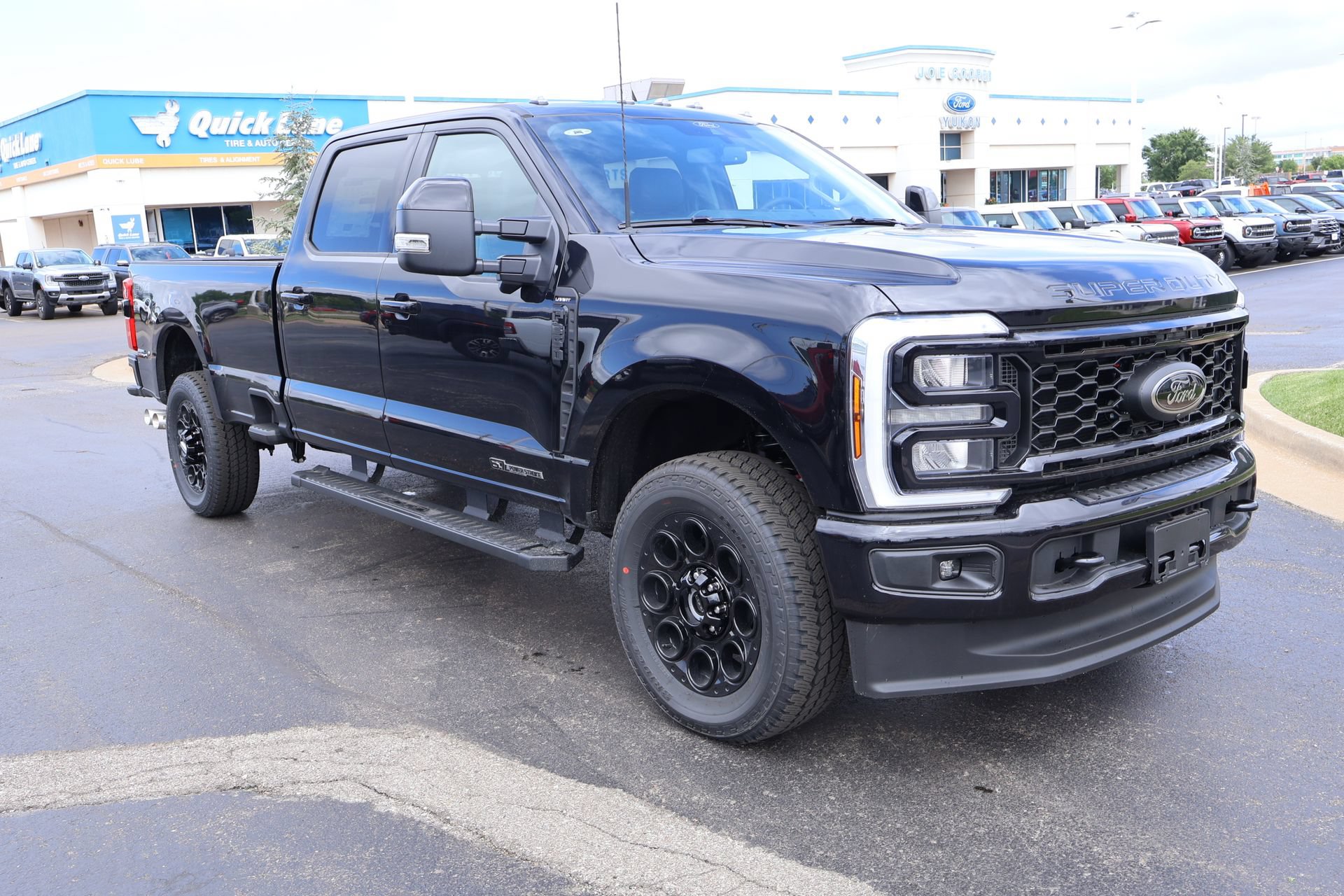 New 2026 Ford F350 Lariat w/ Black Appearance Package AWD/4WD 360° Tour