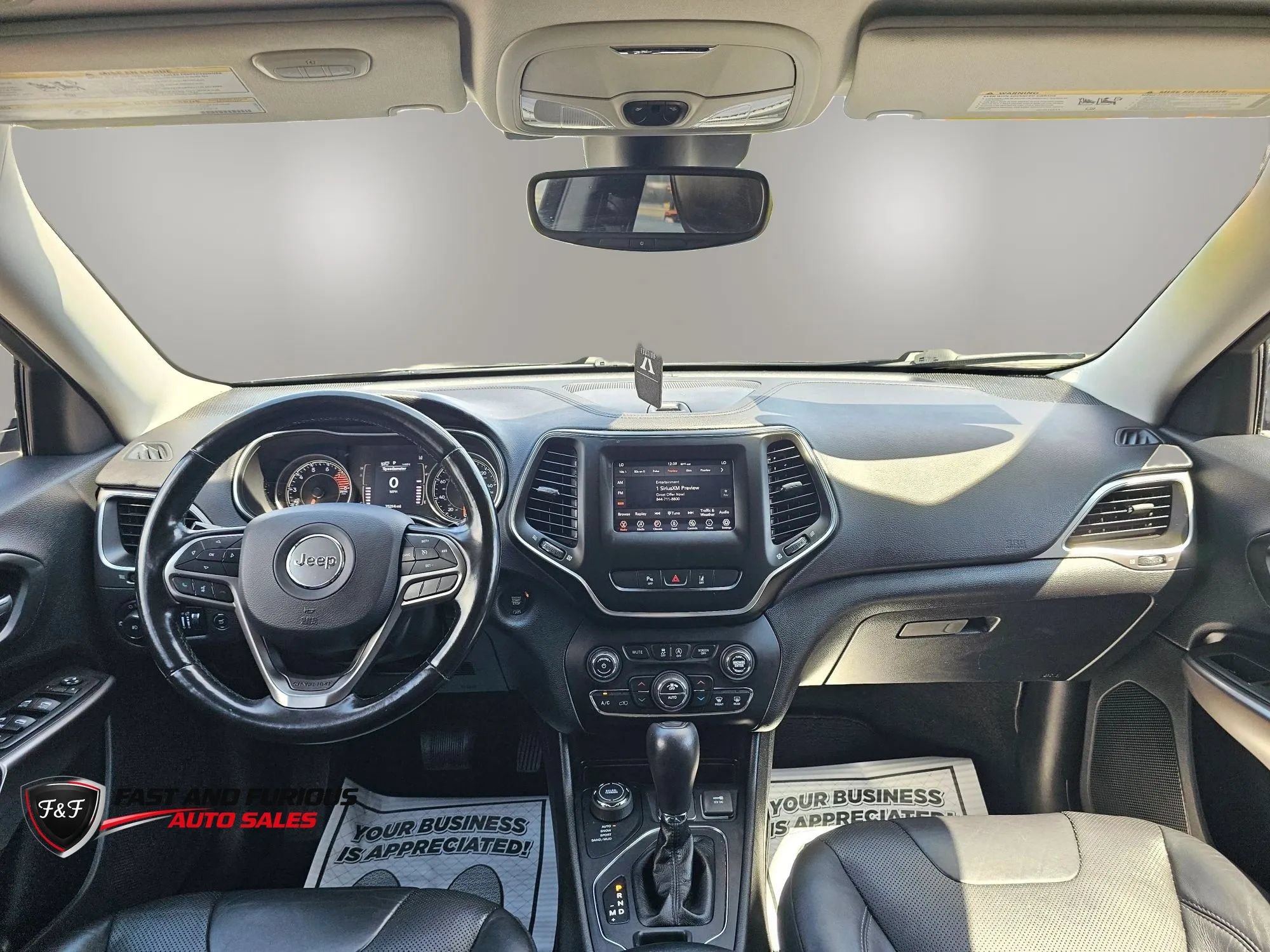 Used 2020 Jeep Cherokee Latitude Lux w/ Comfort/Convenience Group AWD/4WD image 10