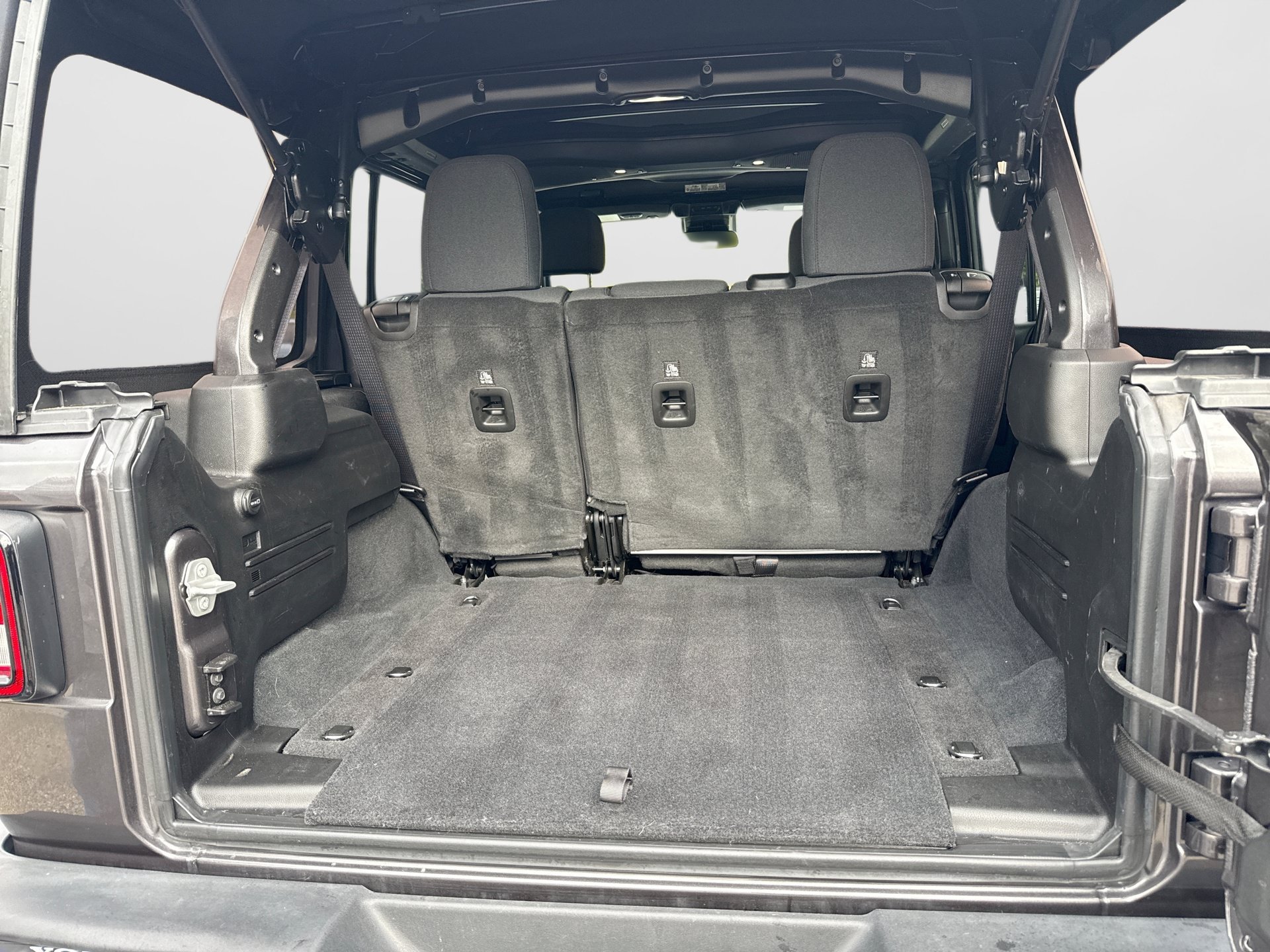 Used 2024 Jeep Wrangler Unlimited Sport AWD/4WD image 25