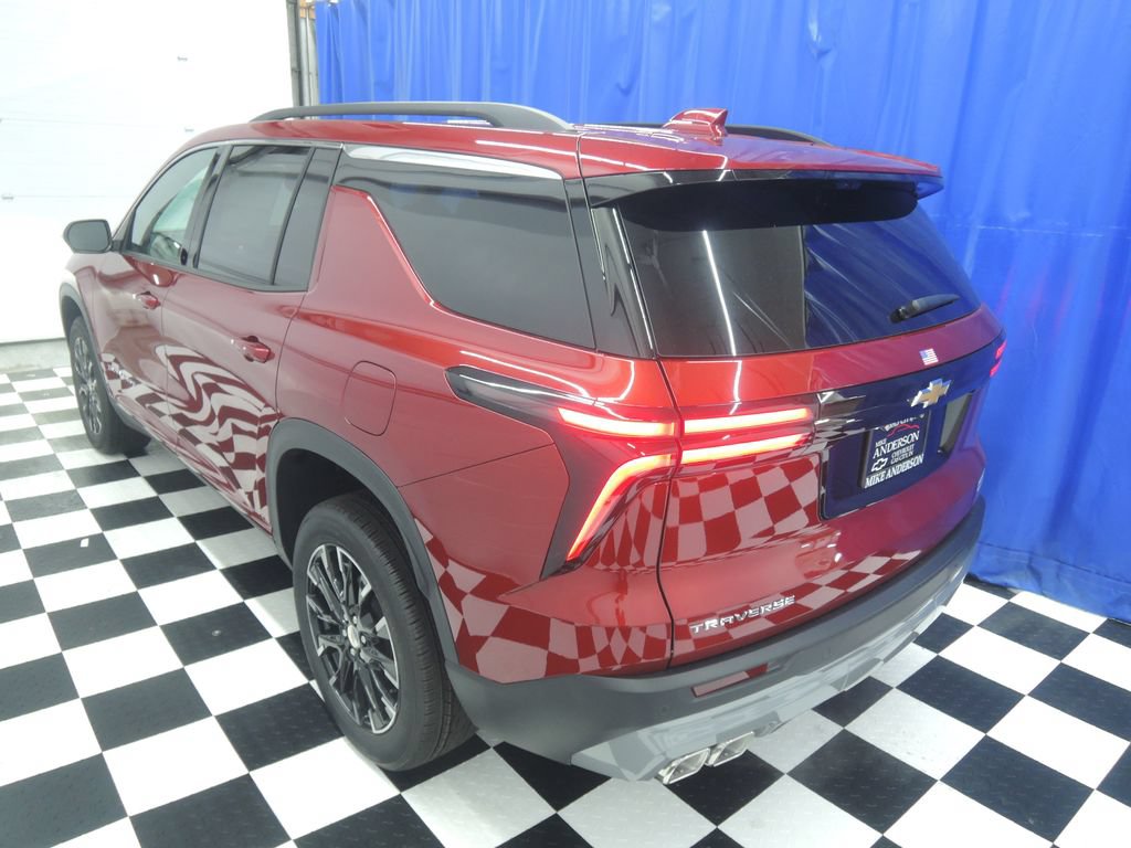 New 2026 Chevrolet Traverse LT w/ Sun and Wheel Package FWD image 9
