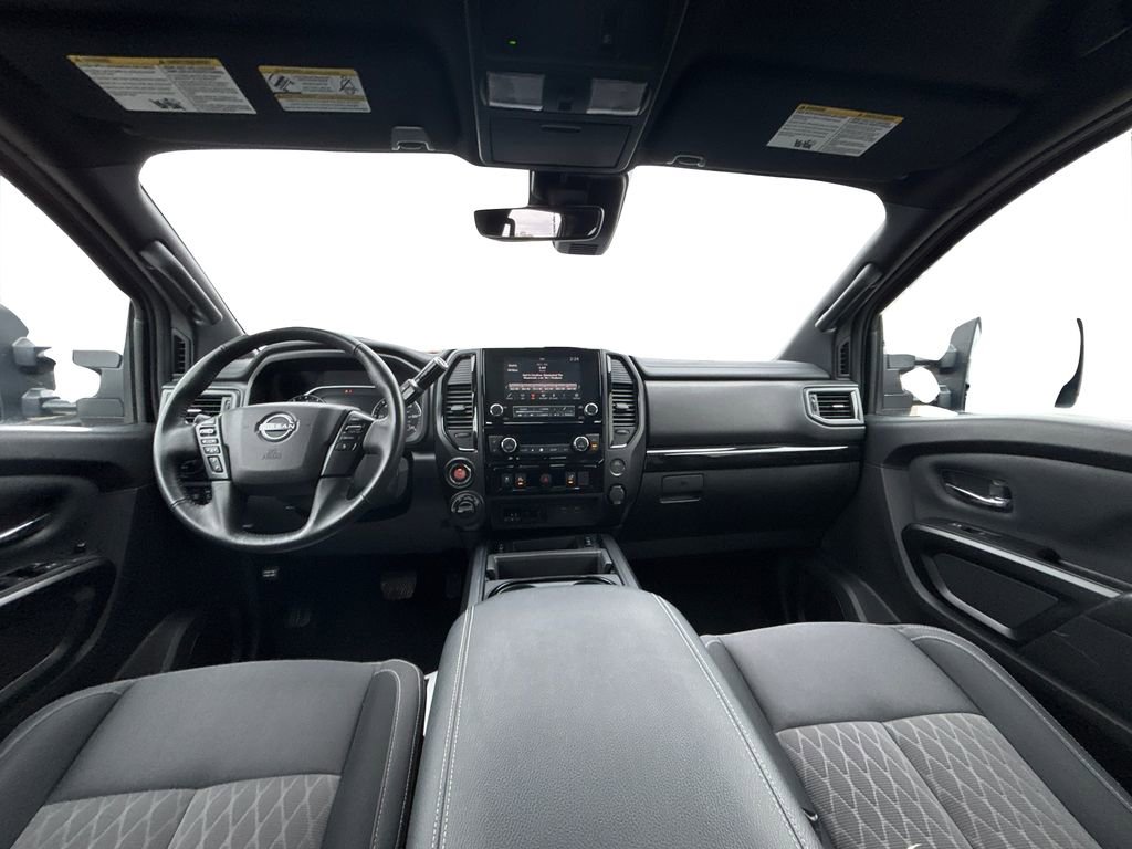 Used 2024 Nissan Titan SV w/ SV Convenience Package image 19