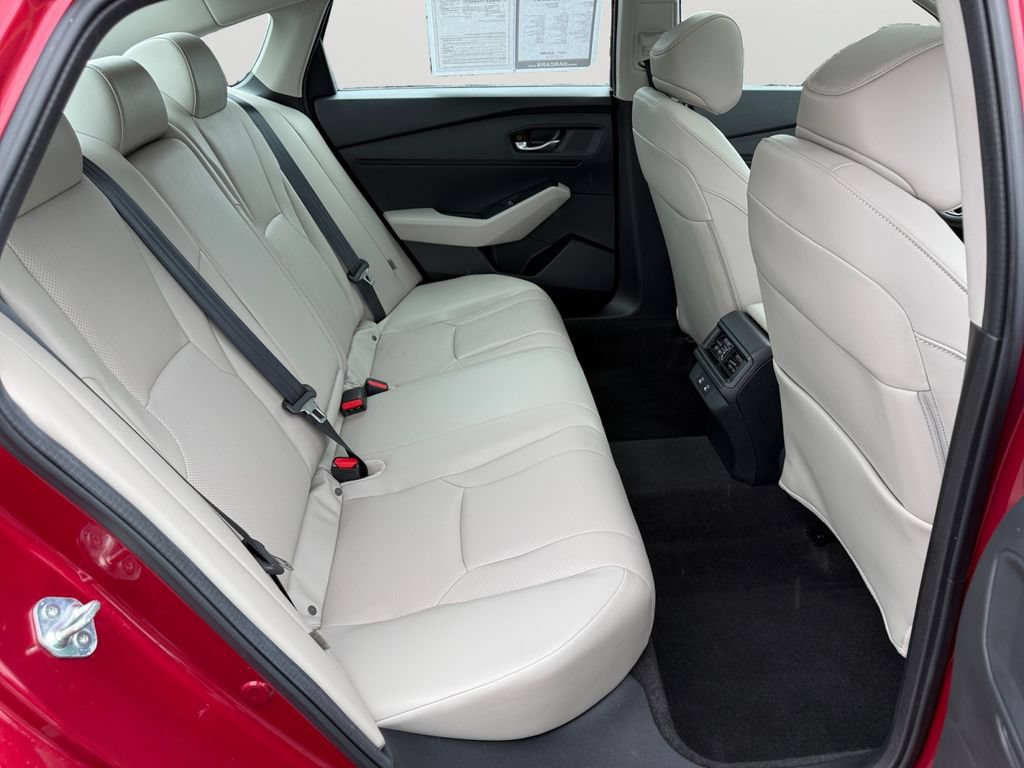 Used 2024 Honda Accord EX-L image 11