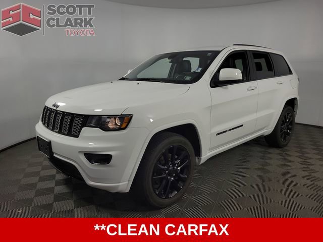 Used 2020 Jeep Grand Cherokee Altitude AWD/4WD image 4