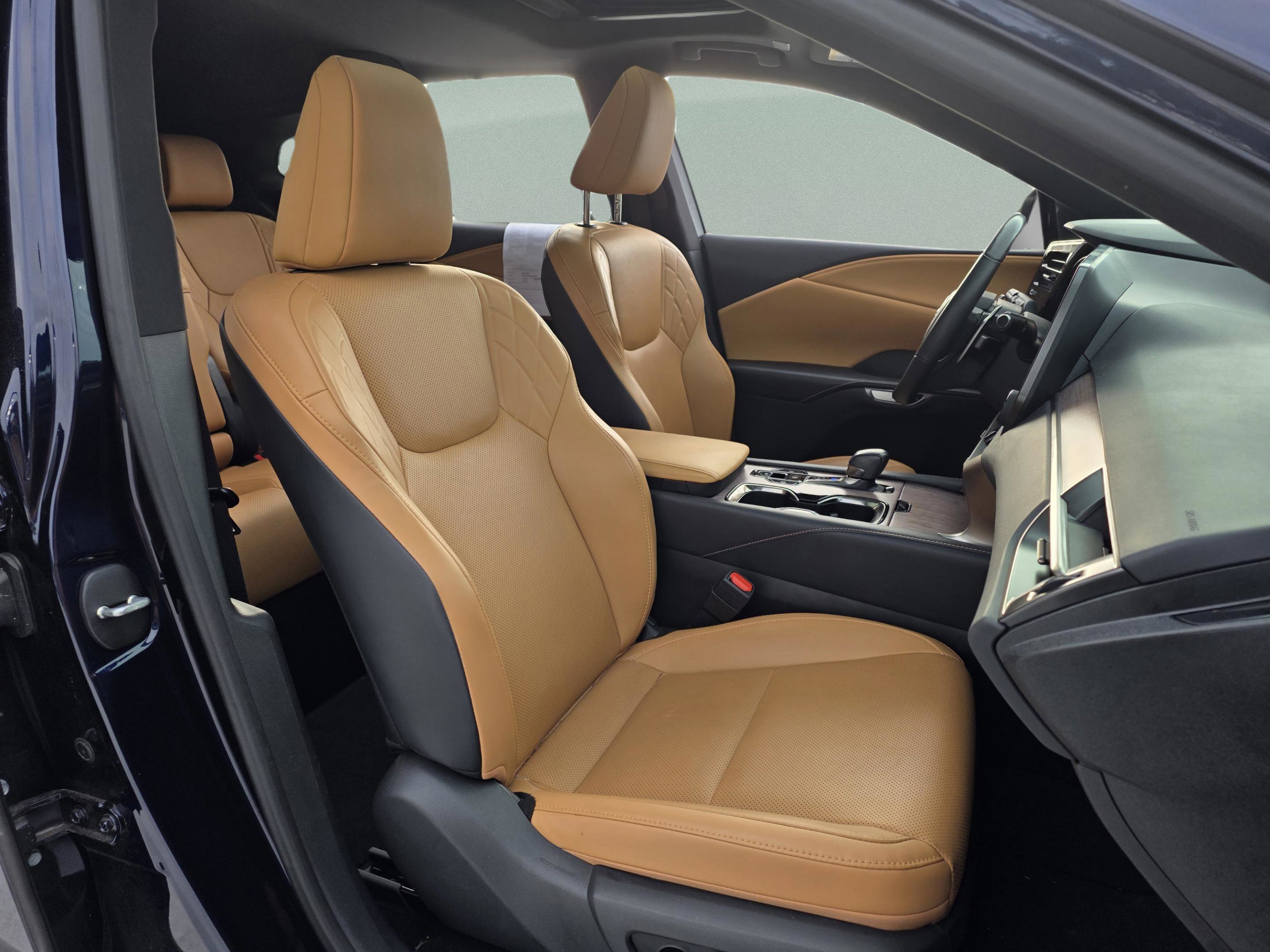 Used 2024 Lexus RX 350 Premium w/ Accessory Package (Z1) image 26