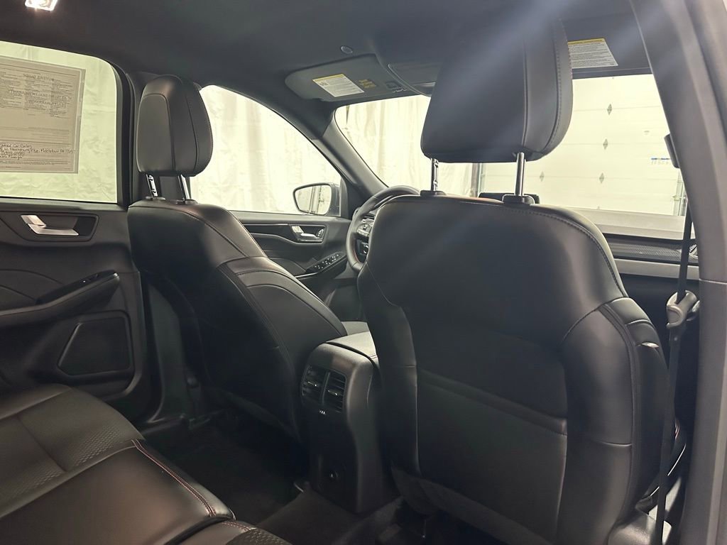 Used 2025 Ford Escape ST-Line AWD/4WD image 52