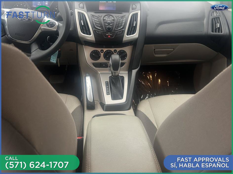Used 2014 Ford Focus SE w/ SE Winter Package FWD image 20