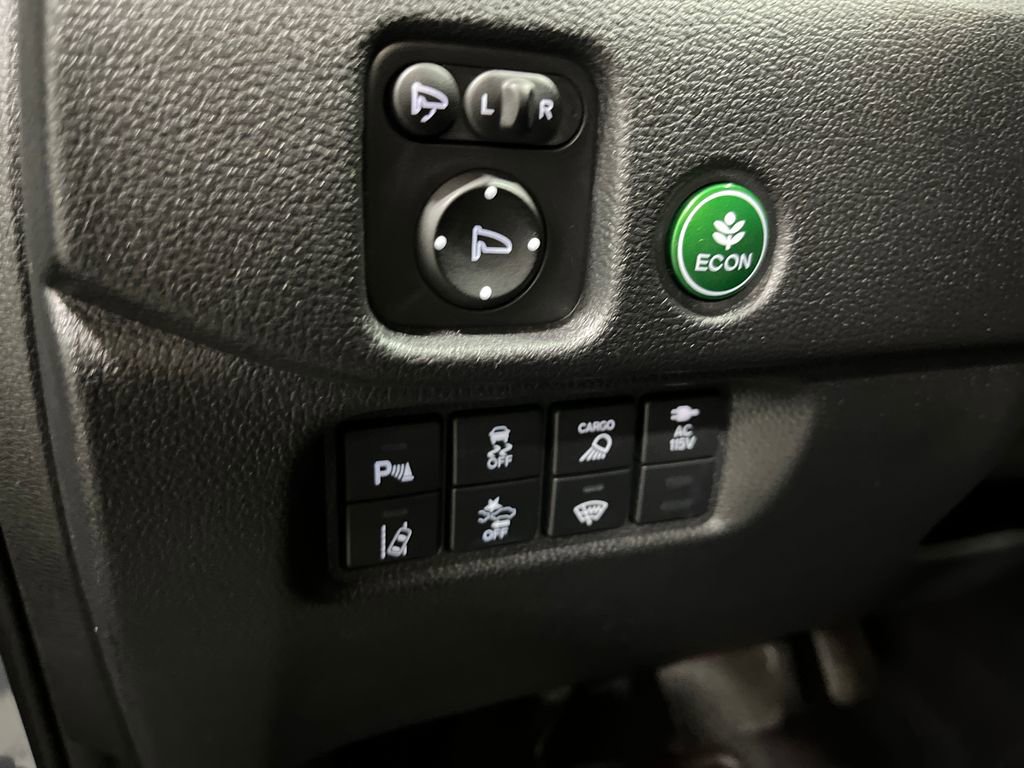 Certified 2025 Honda Ridgeline Black Edition image 16