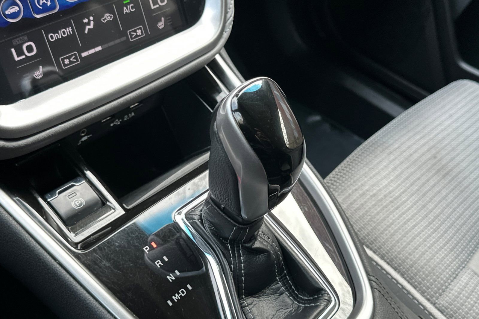 Used 2022 Subaru Outback Premium image 17