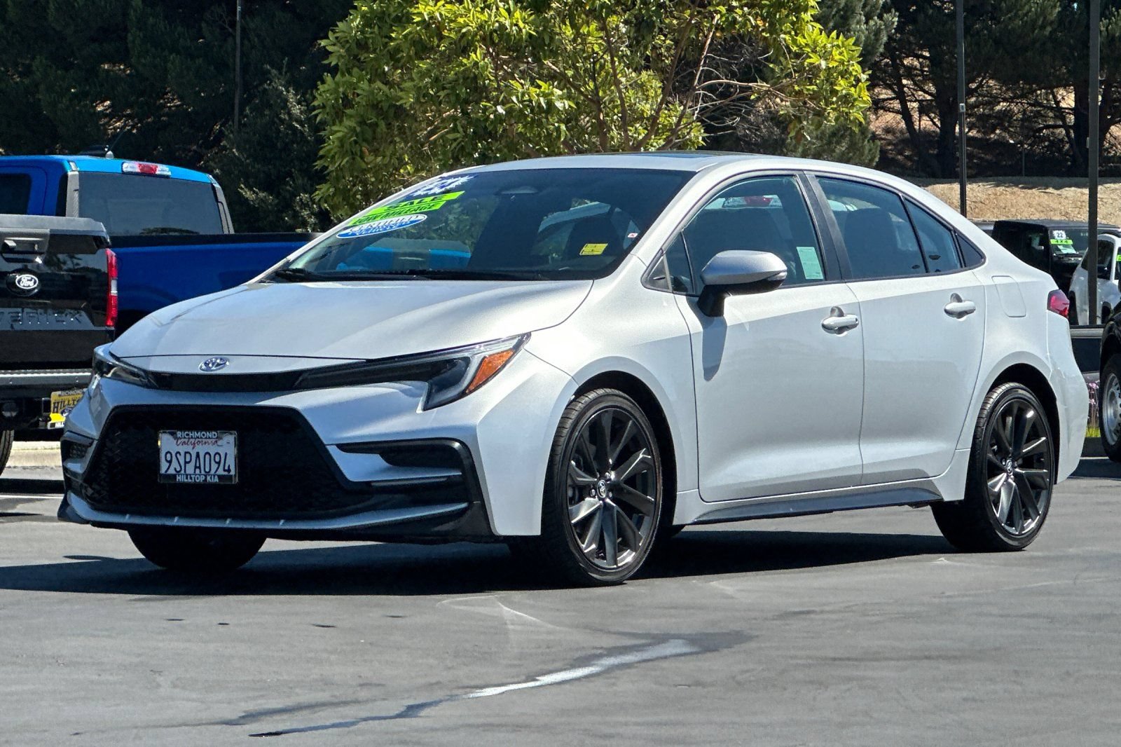Used 2024 Toyota Corolla XSE FWD image 11
