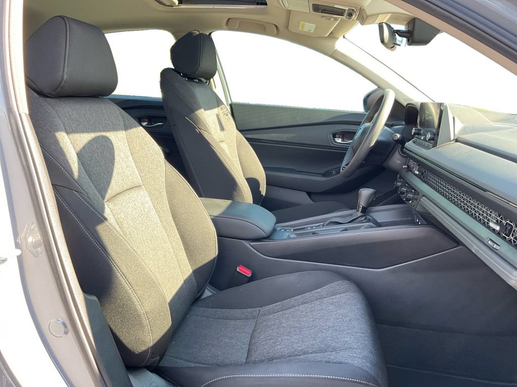 Used 2025 Honda Accord SE image 26