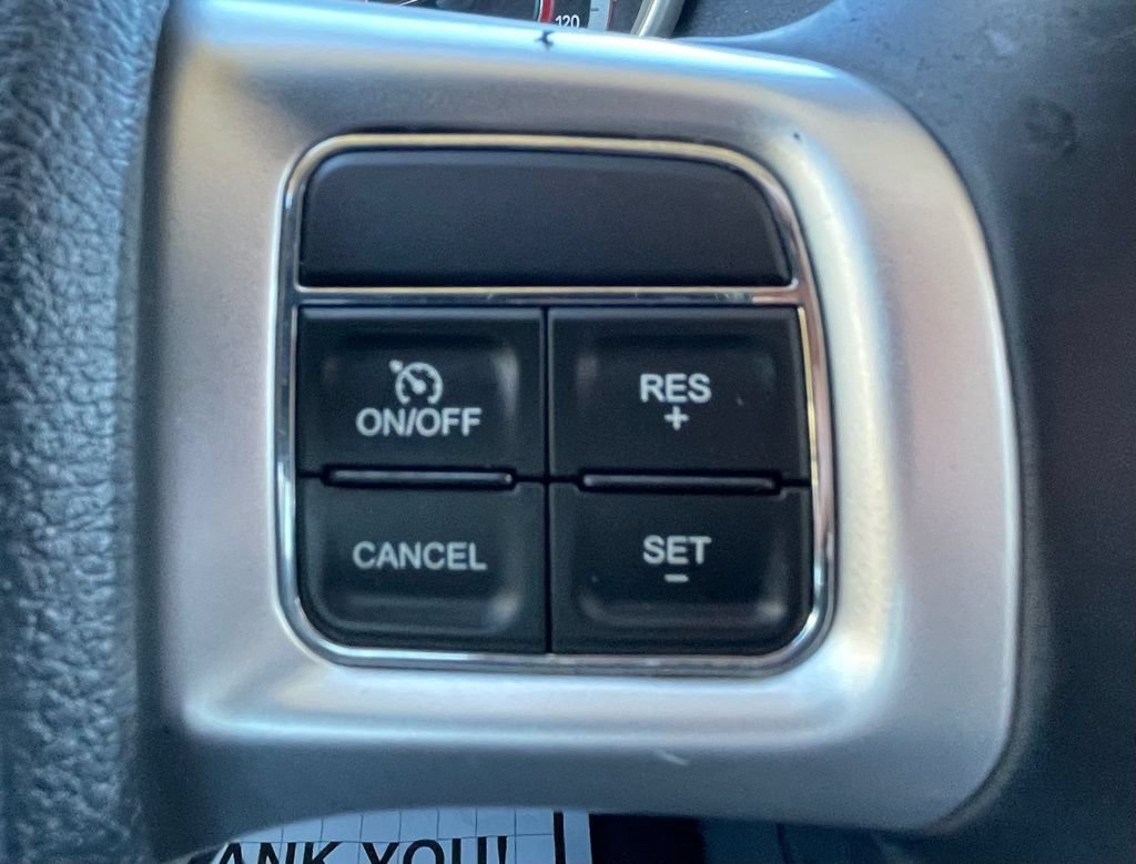 Used 2018 Dodge Journey SXT w/ Connectivity Group FWD image 24
