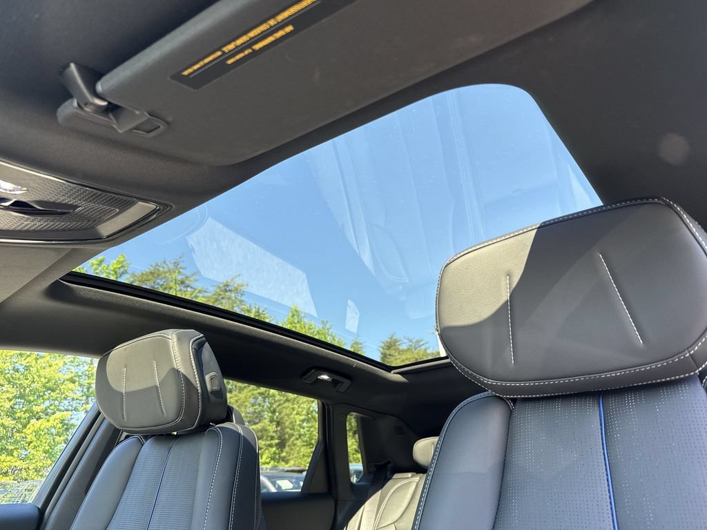 Used 2025 Cadillac Lyriq Luxury w/ LPO, Floor Liner Package AWD/4WD image 16