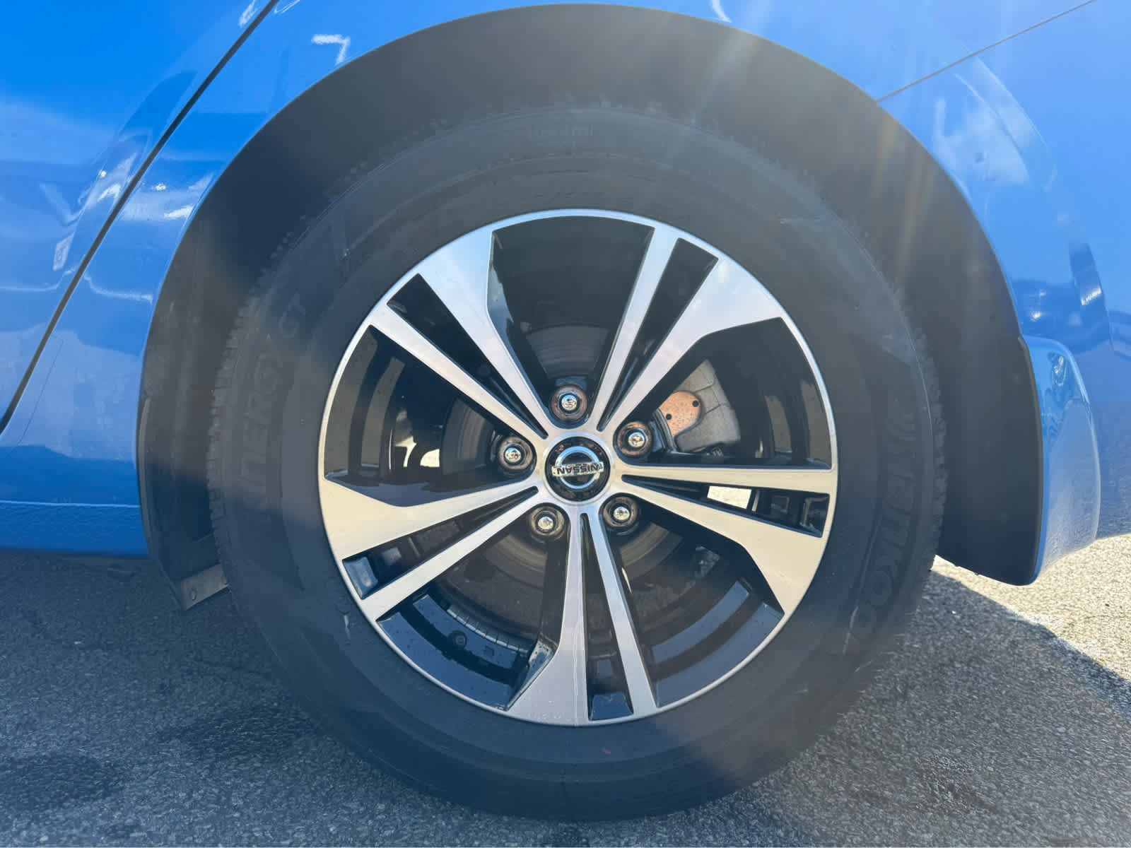 Used 2022 Nissan Sentra SV w/ All-Weather Package image 5