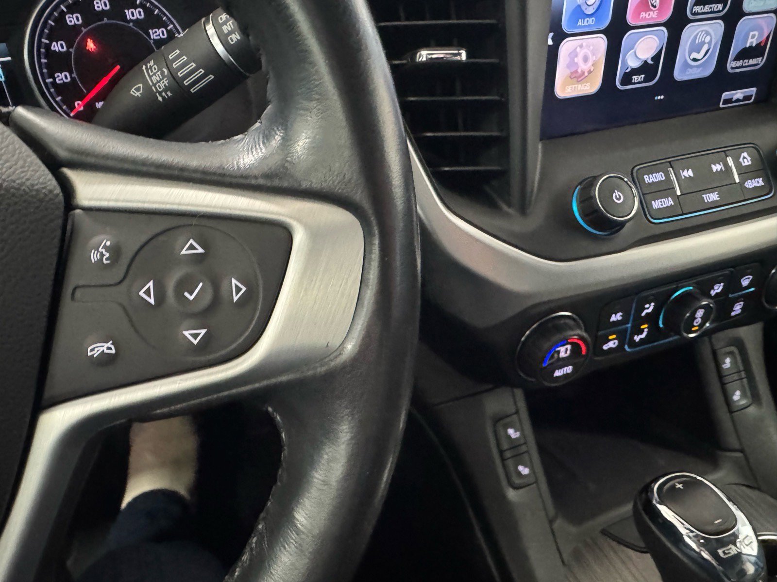 Used 2017 GMC Acadia SLT image 27