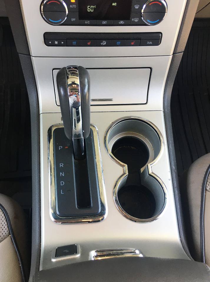 Used 2010 Lincoln MKX 2WD image 23