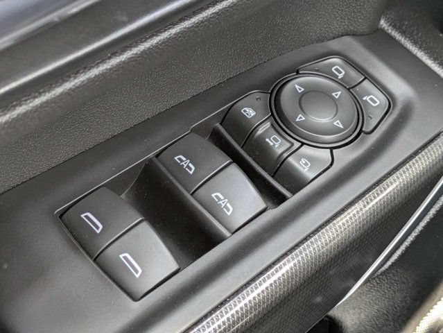 Used 2022 GMC Sierra 2500 AT4 w/ AT4 Premium Plus Package AWD/4WD image 23