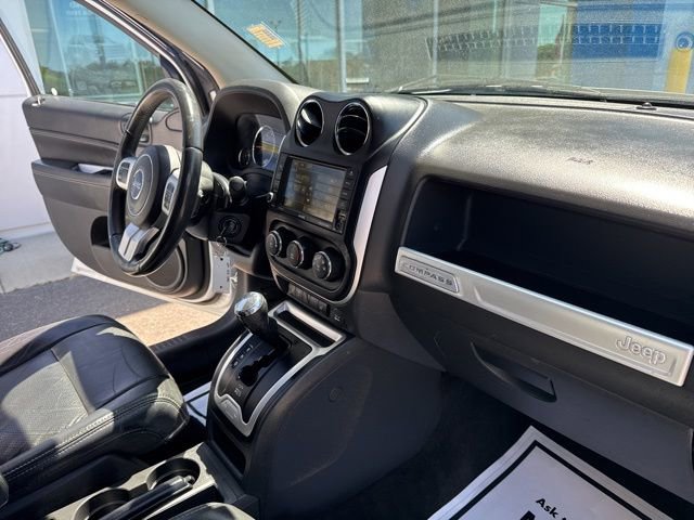 Used 2016 Jeep Compass High Altitude AWD/4WD image 27