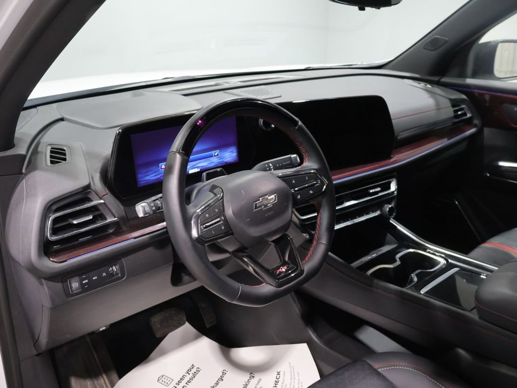 Used 2024 Chevrolet Traverse RS w/ LPO, Floor Liner Package AWD/4WD image 15