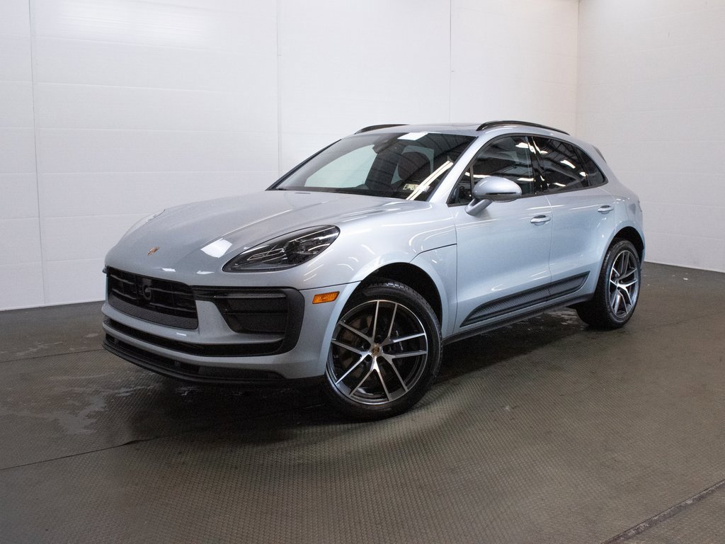 New 2025 Porsche Macan image 1
