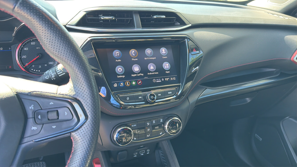 Used 2023 Chevrolet TrailBlazer RS w/ Sun and Liftgate Package FWD image 17