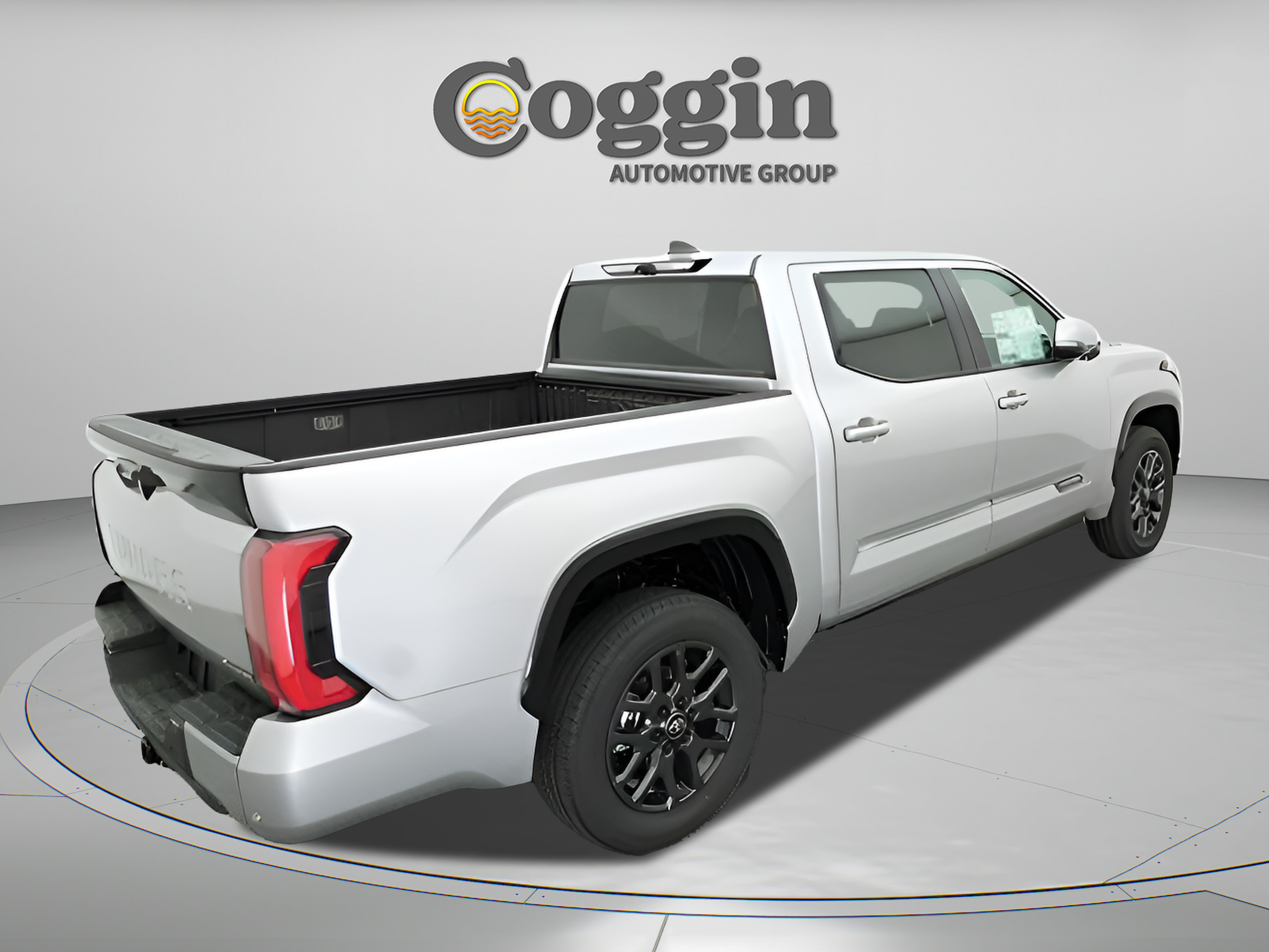 Used 2025 Toyota Tundra Platinum AWD/4WD image 18