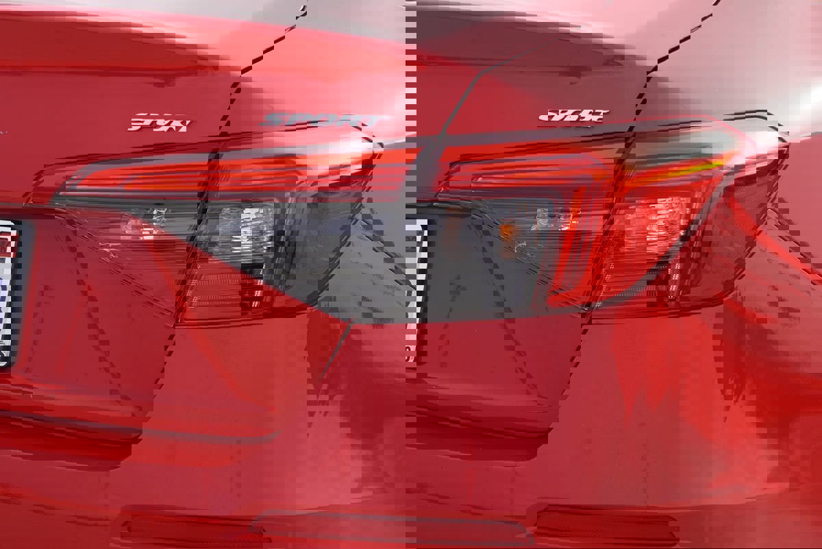 Used 2023 Honda Civic Sport image 9