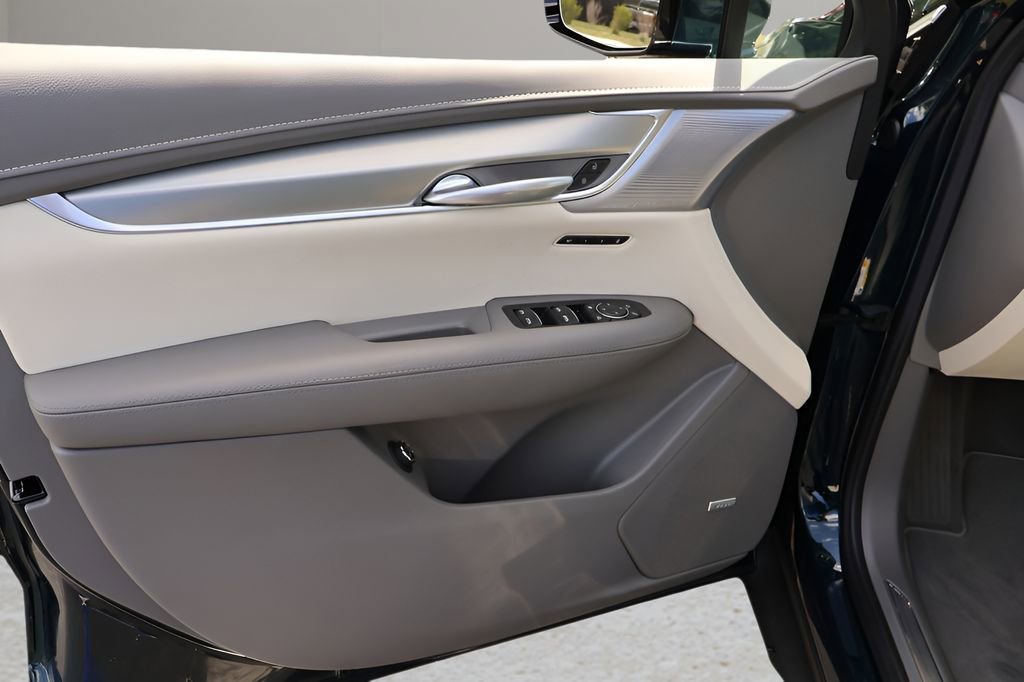 New 2026 Cadillac XT5 Premium Luxury FWD image 9