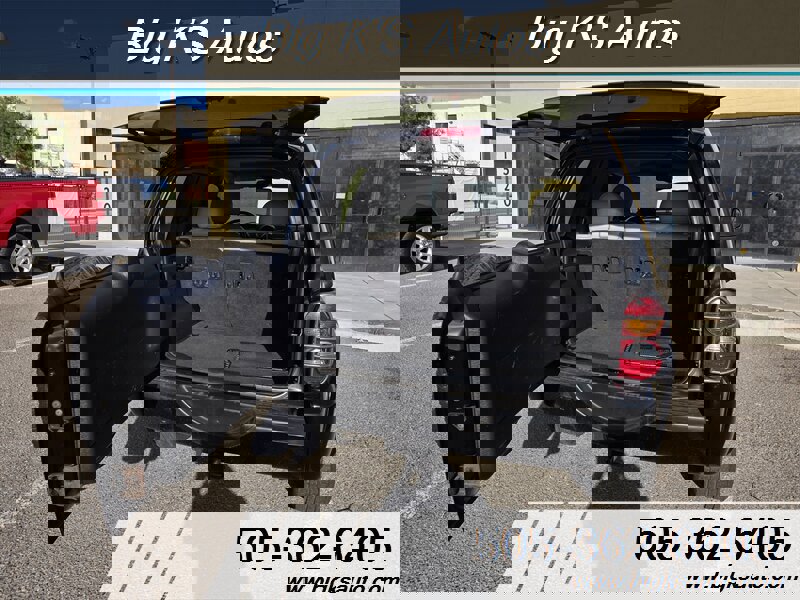 Used 2003 Jeep Liberty Limited image 11