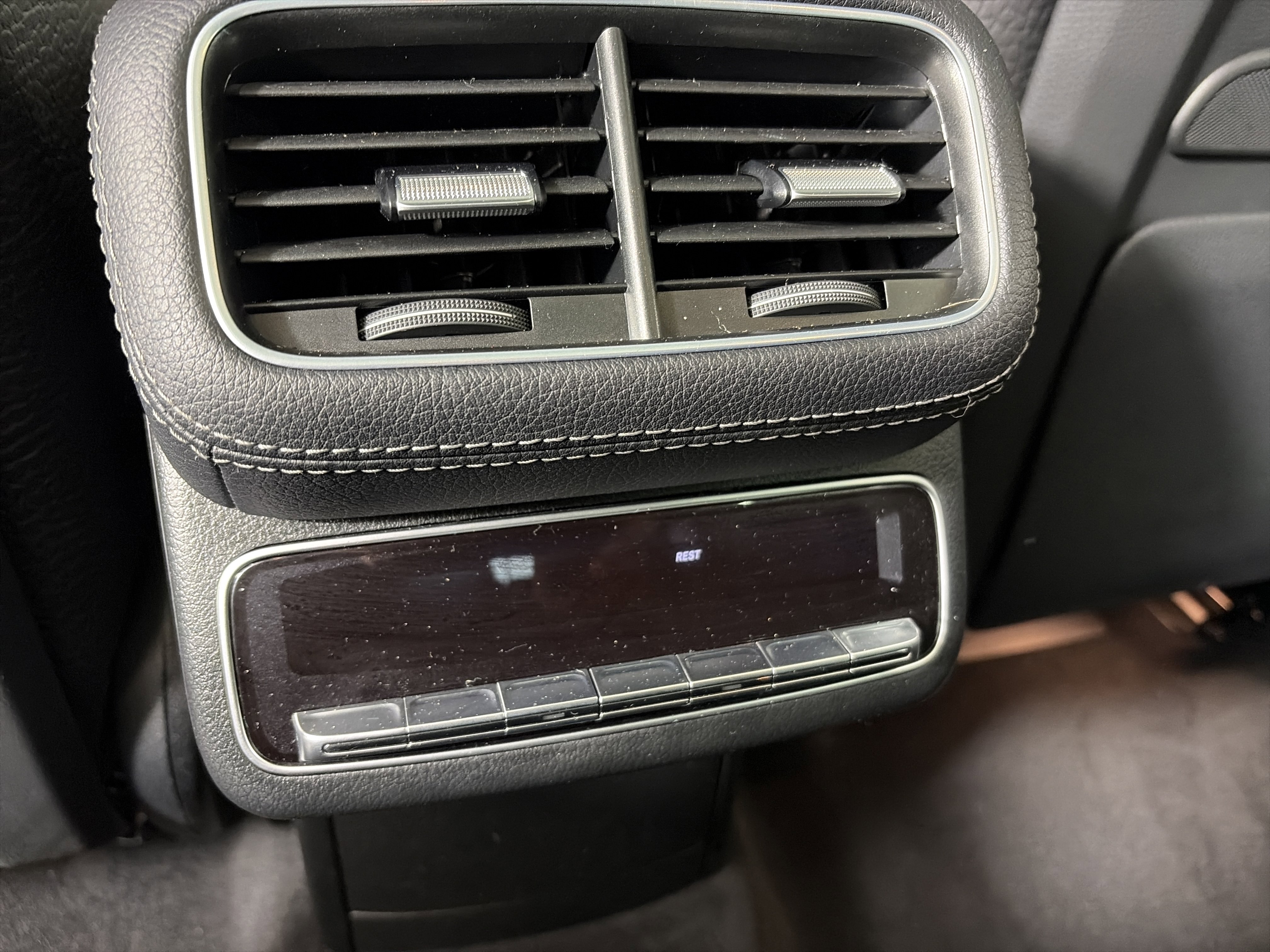 Used 2024 Mercedes-Benz GLS 580 4MATIC image 22
