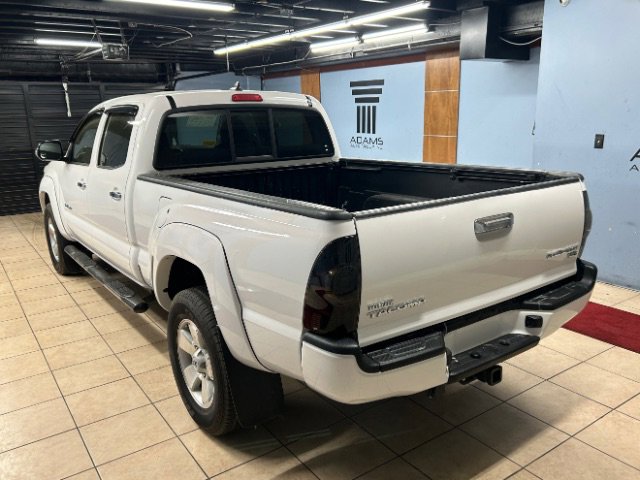 Used 2014 Toyota Tacoma PreRunner w/ TRD Sport Package RWD image 3
