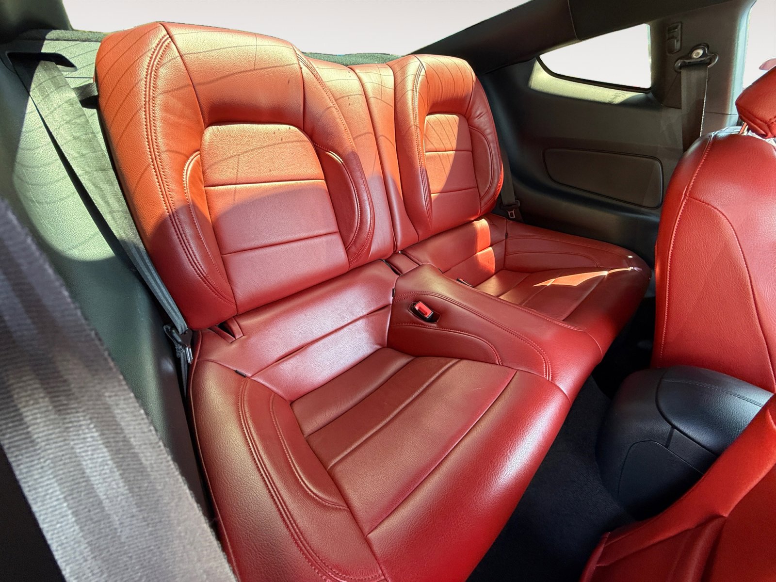 Used 2018 Ford Mustang GT w/ GT Performance Package image 18