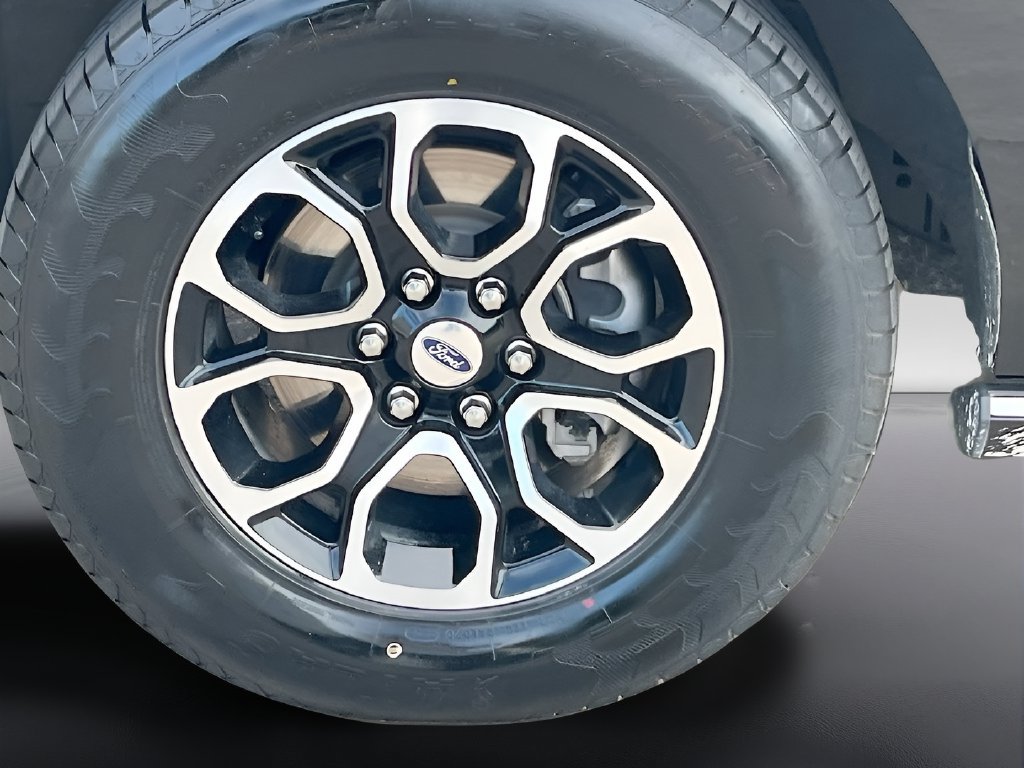 Used 2024 Ford Expedition Max Platinum AWD/4WD image 33