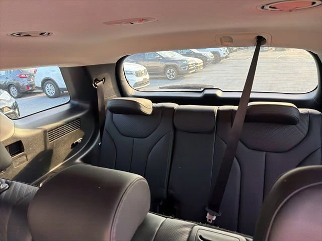 Used 2023 Hyundai Palisade SEL AWD/4WD image 17