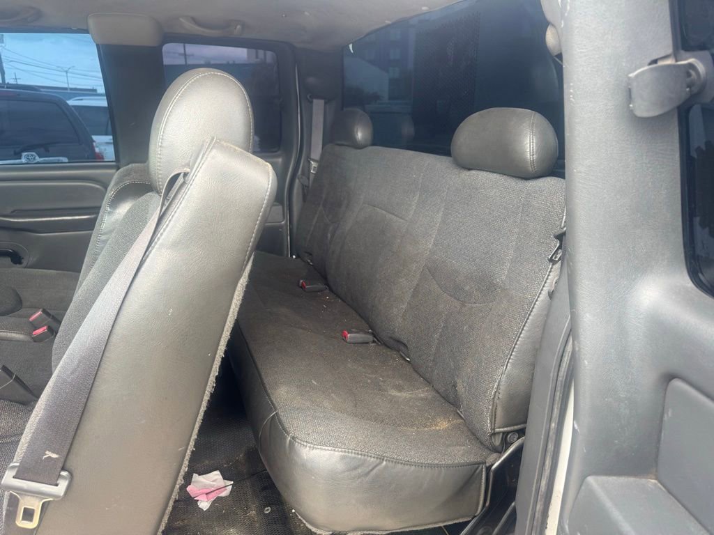 Used 2005 Chevrolet Silverado 2500 W/T image 8