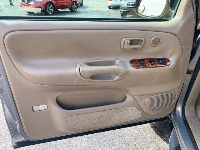 Used 2002 Toyota Tundra Limited AWD/4WD image 9