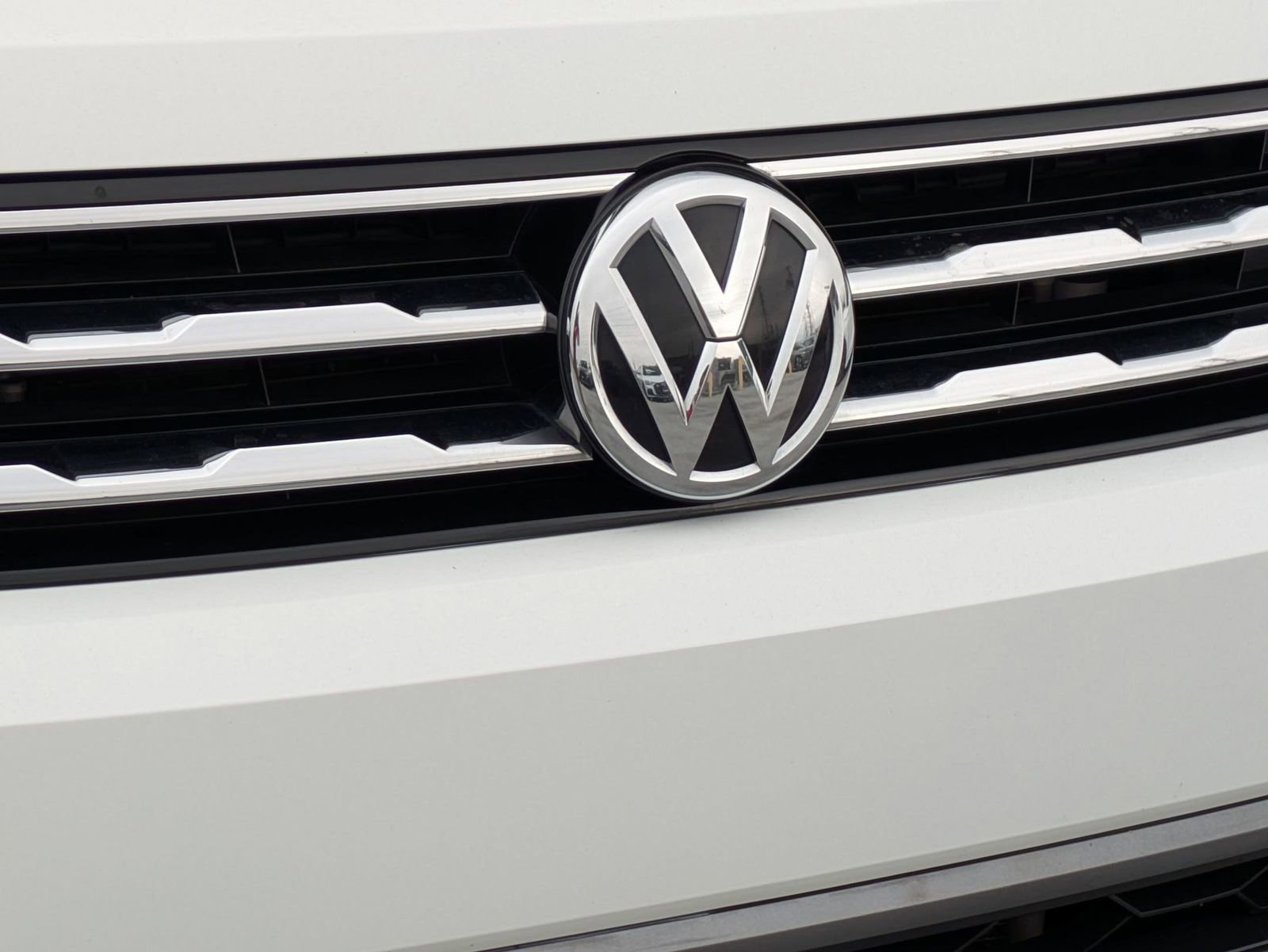 Used 2019 Volkswagen Tiguan S FWD image 24