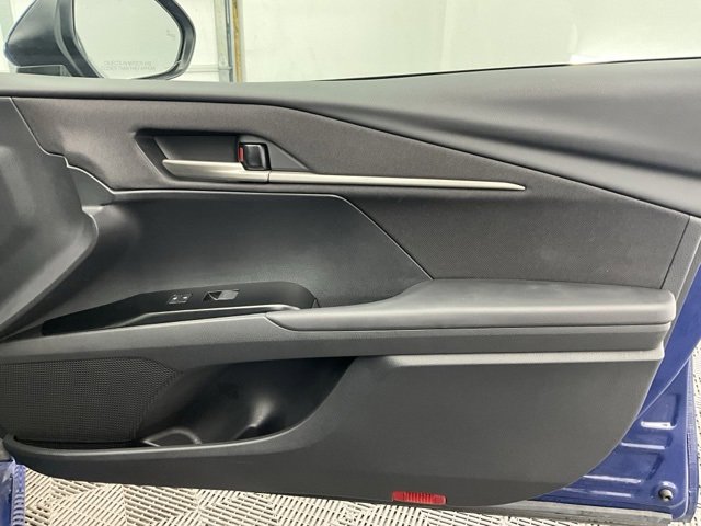 Used 2025 Toyota Camry SE image 15
