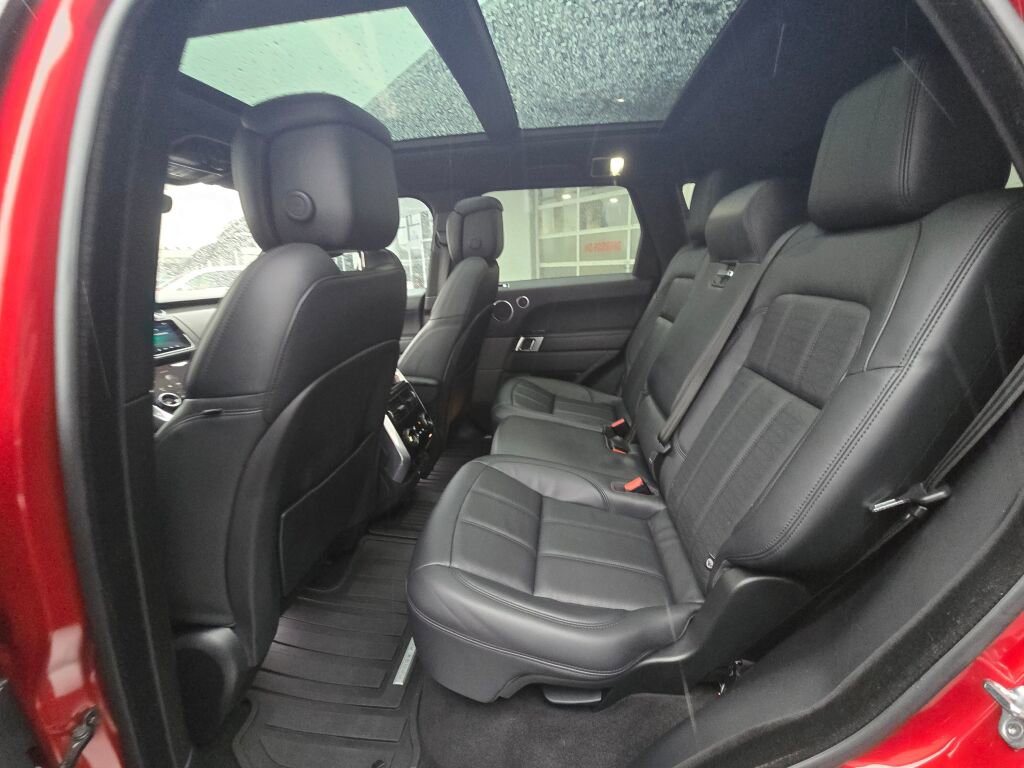 Used 2019 Land Rover Range Rover Sport HSE Dynamic image 13