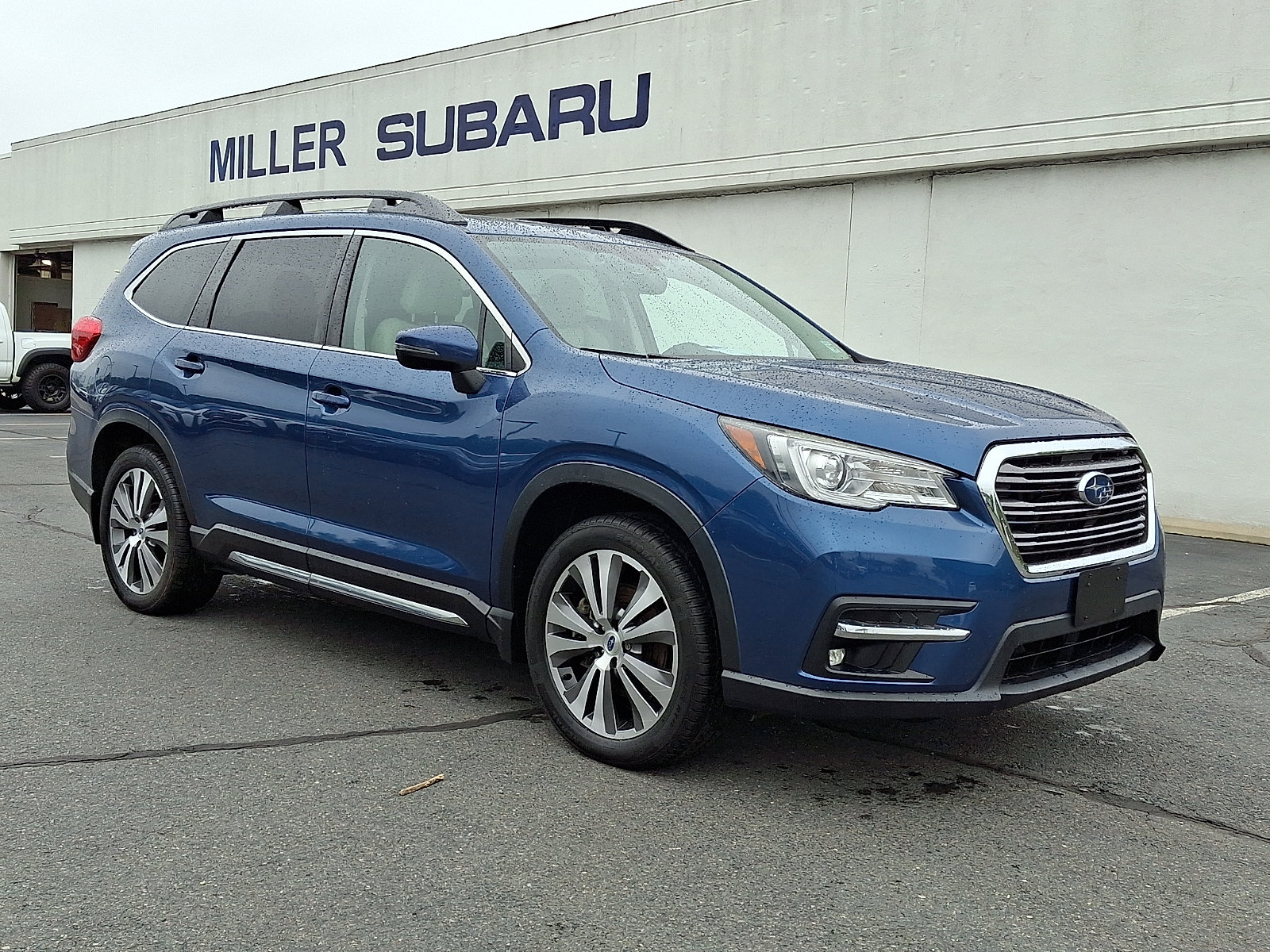 Used 2022 Subaru Ascent Limited w/ Technology Package AWD/4WD image 1