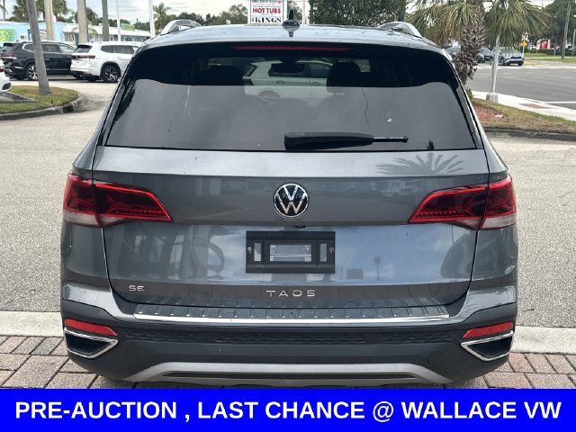 Certified 2023 Volkswagen Taos SE w/ Panoramic Sunroof Package FWD image 7