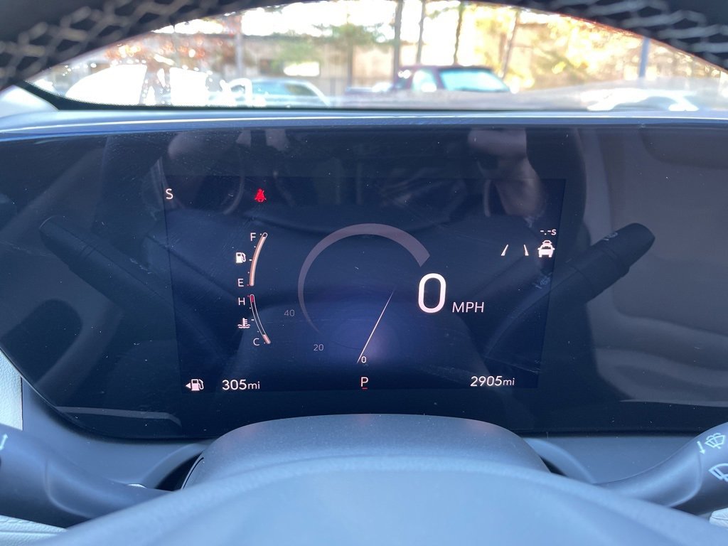 Used 2025 Buick Encore GX Avenir w/ Avenir Technology Package image 9