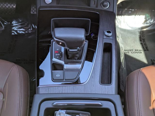 Used 2022 Audi Q5 2.0T Premium image 16