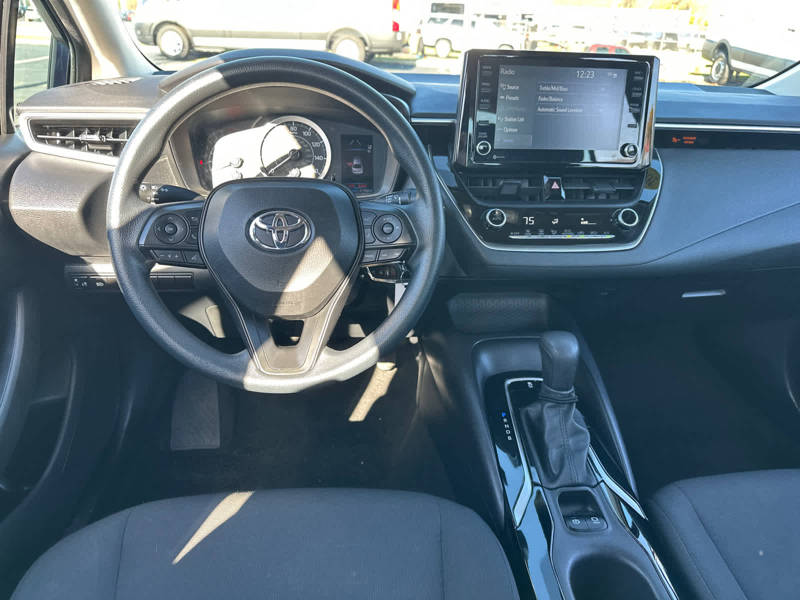Used 2022 Toyota Corolla LE image 16