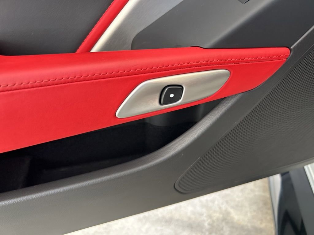 Used 2015 Chevrolet Corvette Z06 w/ 3LZ Preferred Equipment Group image 27