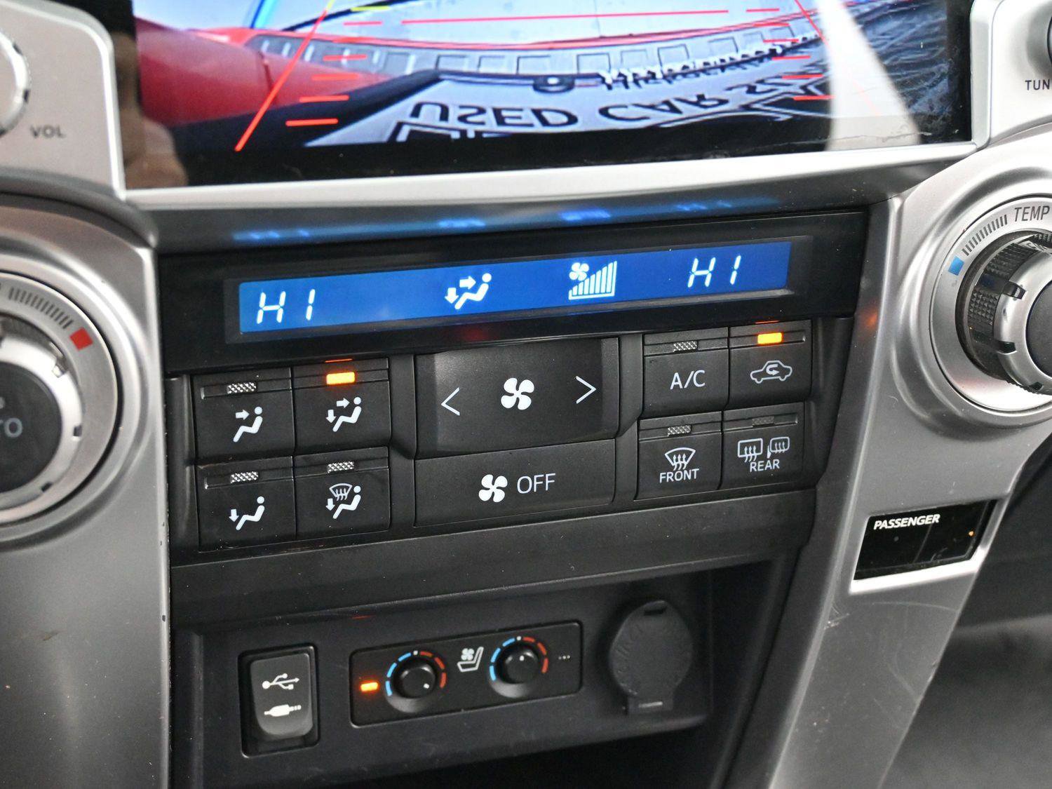 Used 2014 Toyota 4Runner Limited image 24