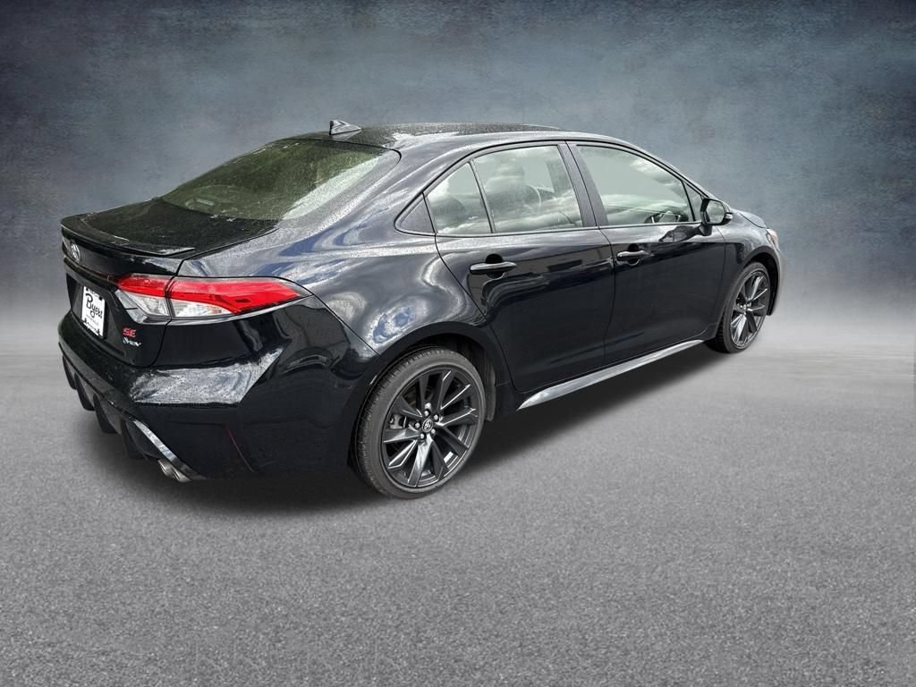 Used 2025 Toyota Corolla SE FWD image 4