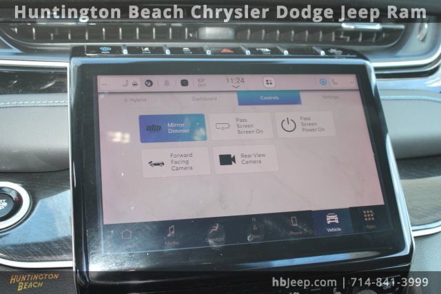 Used 2023 Jeep Grand Cherokee Trailhawk image 30