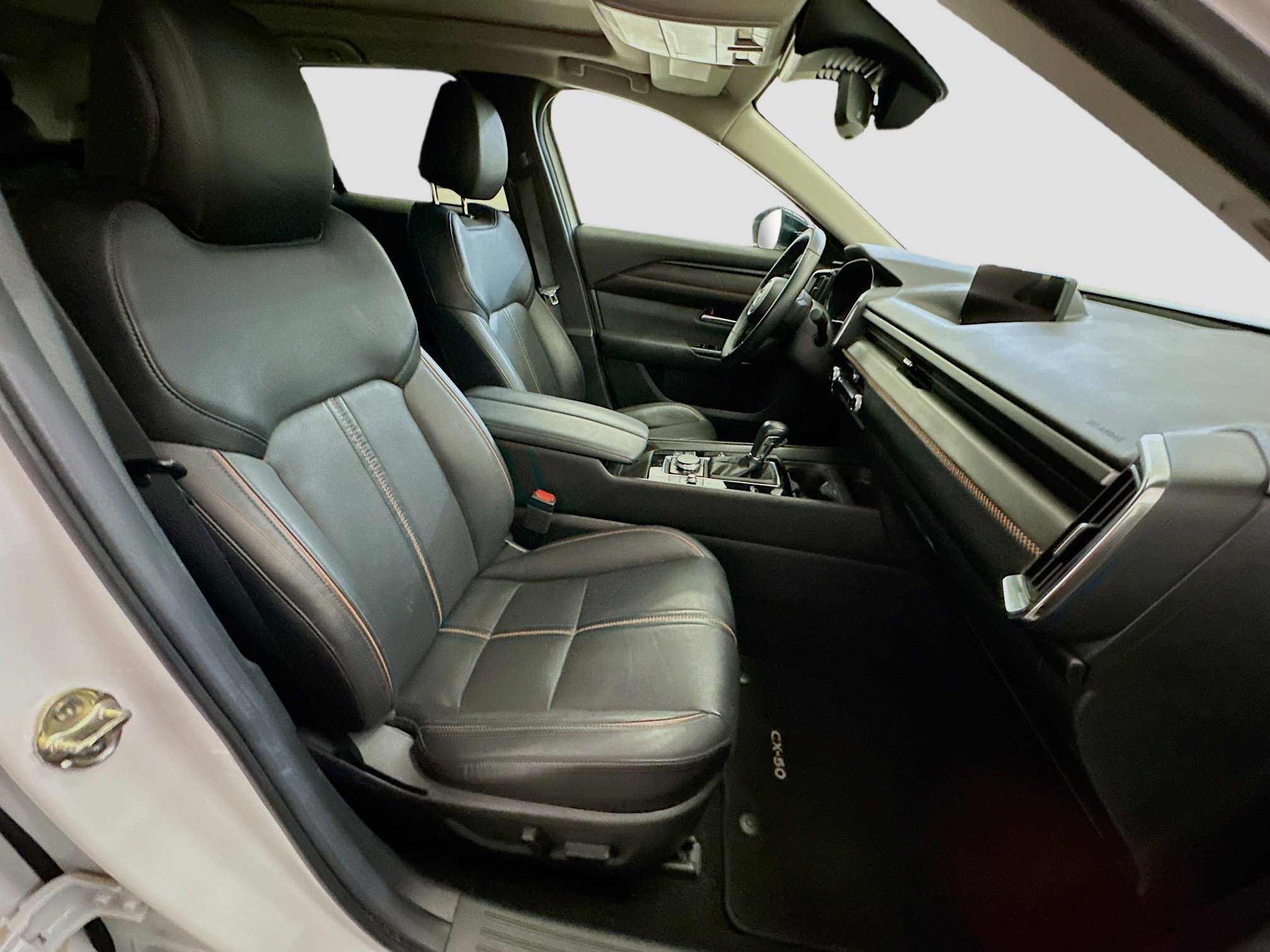 Used 2025 MAZDA CX-50 AWD 2.5 S w/ Premium Plus Pkg image 34